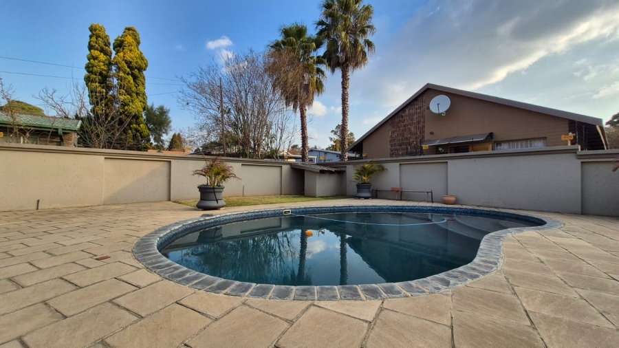 3 Bedroom Property for Sale in Eldoraigne Gauteng