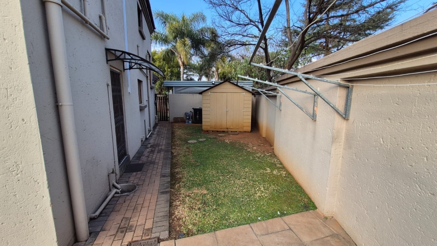 3 Bedroom Property for Sale in Eldoraigne Gauteng