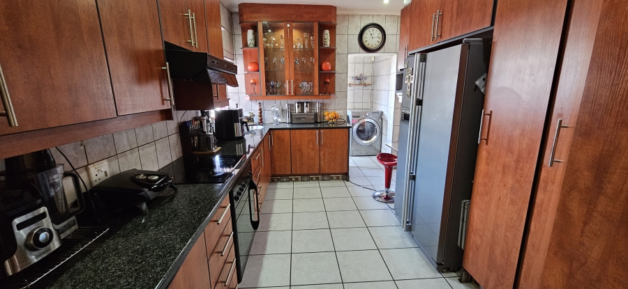 3 Bedroom Property for Sale in Randhart Gauteng