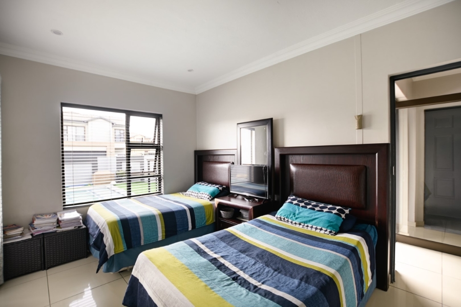 5 Bedroom Property for Sale in Zambezi Manor Lifestyle Estate Gauteng