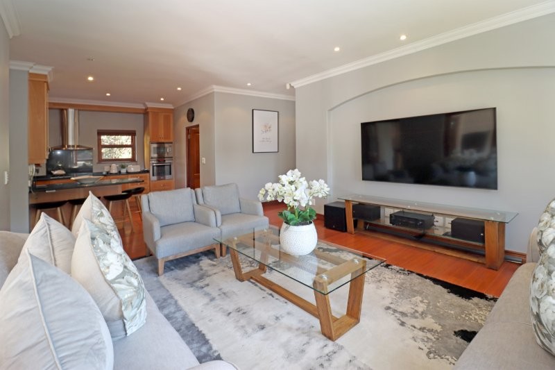 To Let 4 Bedroom Property for Rent in Northcliff Gauteng