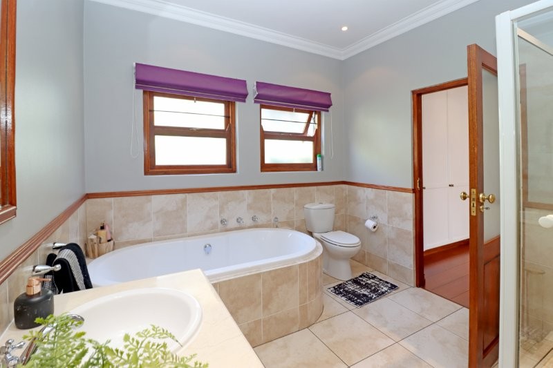 To Let 4 Bedroom Property for Rent in Northcliff Gauteng