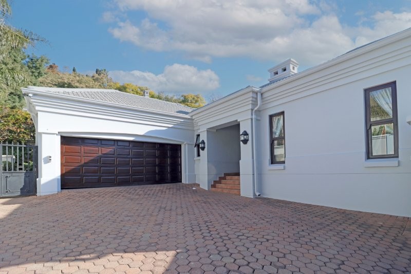To Let 4 Bedroom Property for Rent in Northcliff Gauteng