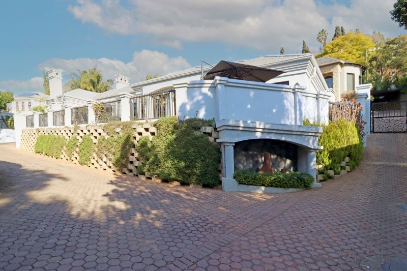 To Let 4 Bedroom Property for Rent in Northcliff Gauteng