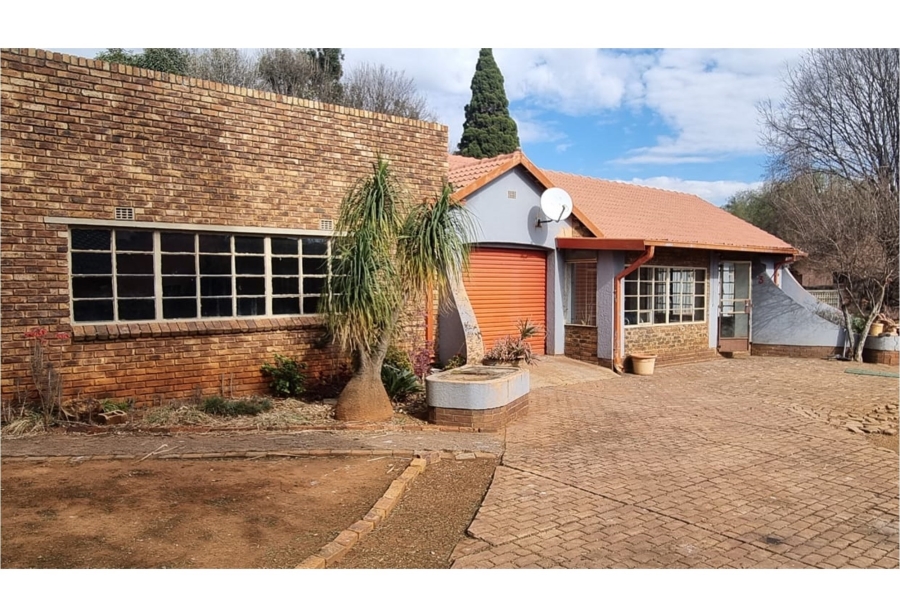 3 Bedroom Property for Sale in Krugersrus Gauteng