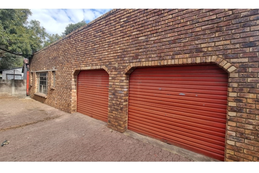 3 Bedroom Property for Sale in Krugersrus Gauteng