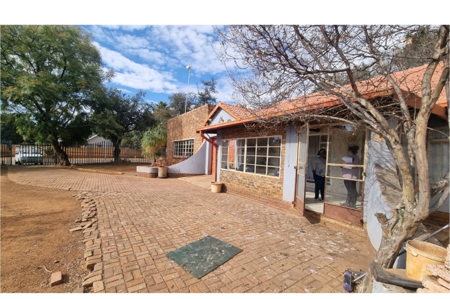 3 Bedroom Property for Sale in Krugersrus Gauteng