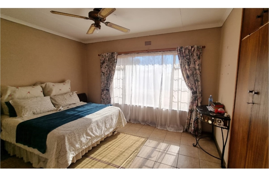 3 Bedroom Property for Sale in Krugersrus Gauteng