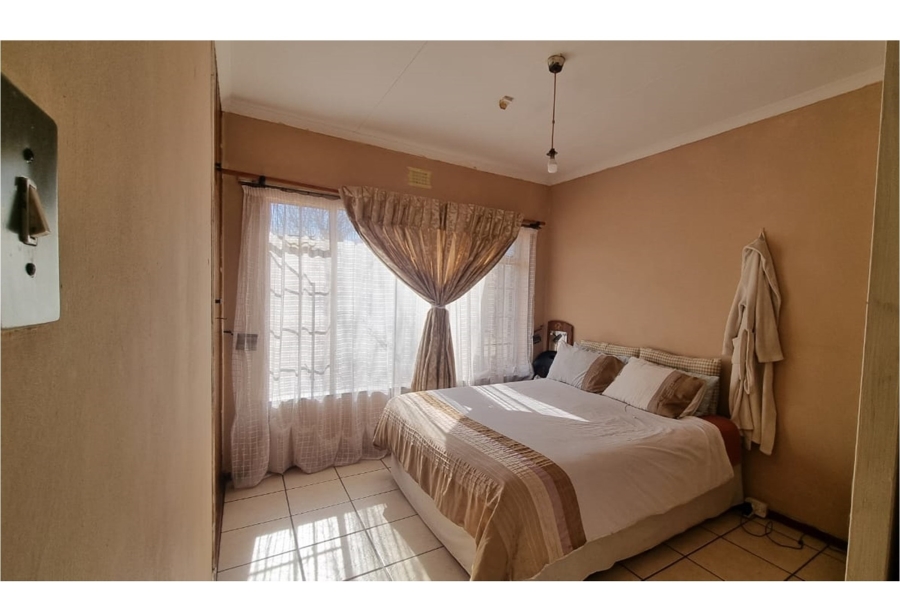 3 Bedroom Property for Sale in Krugersrus Gauteng