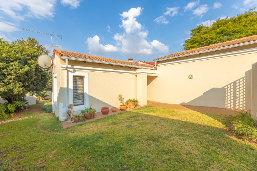 3 Bedroom Property for Sale in Lonehill Gauteng