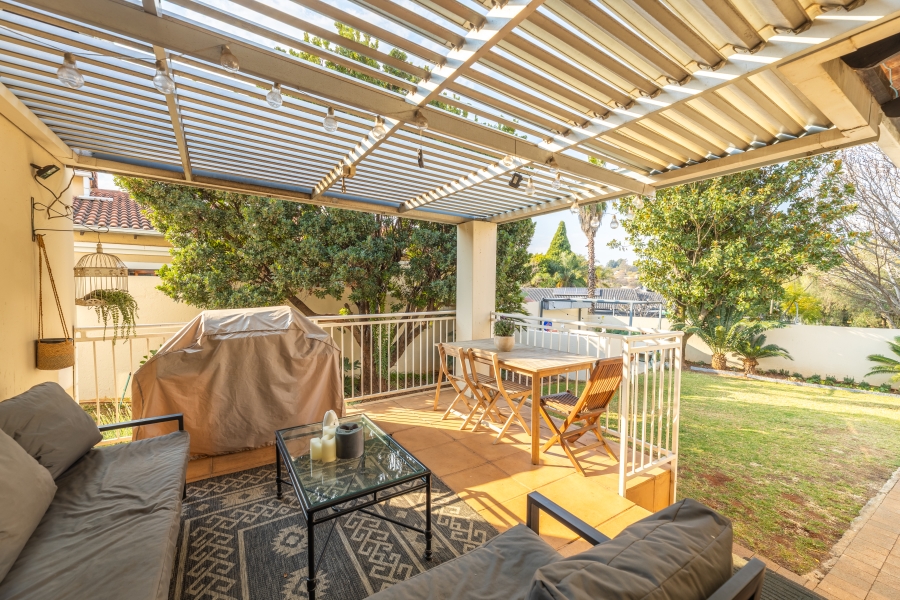 3 Bedroom Property for Sale in Lonehill Gauteng