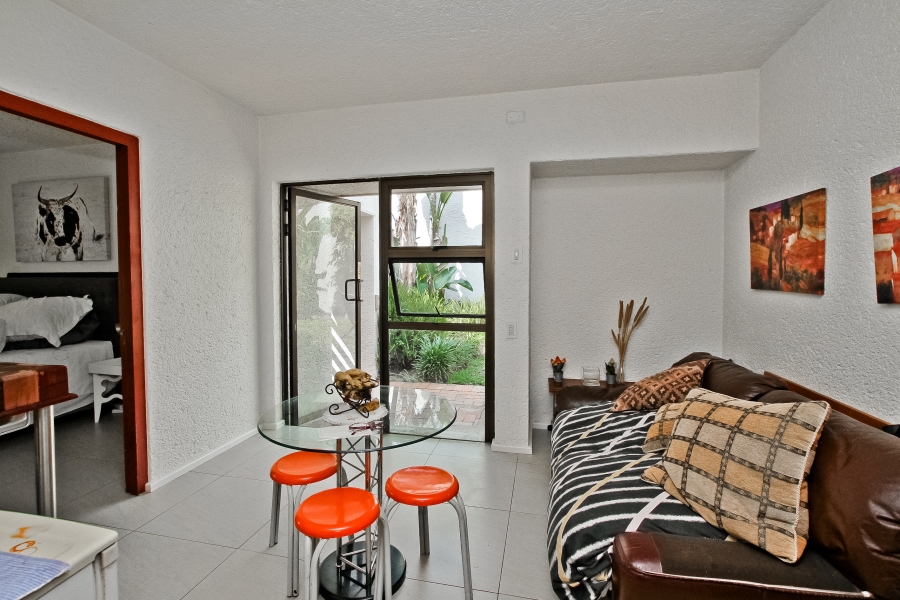 1 Bedroom Property for Sale in Atholl Gauteng