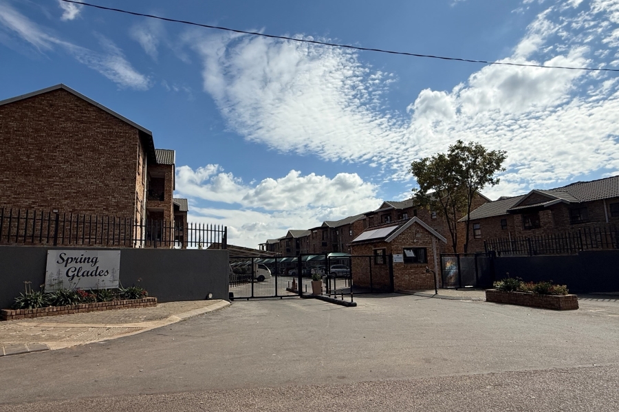 2 Bedroom Property for Sale in Princess A H Gauteng
