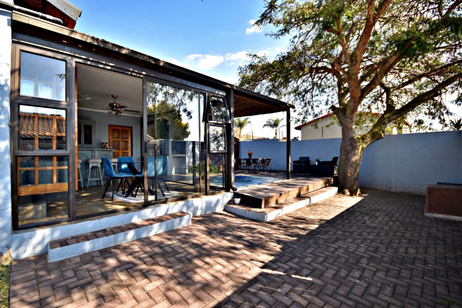 3 Bedroom Property for Sale in Bromhof Gauteng