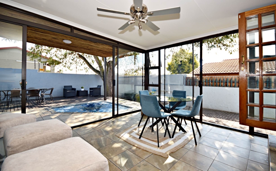 3 Bedroom Property for Sale in Bromhof Gauteng
