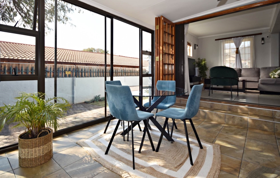 3 Bedroom Property for Sale in Bromhof Gauteng