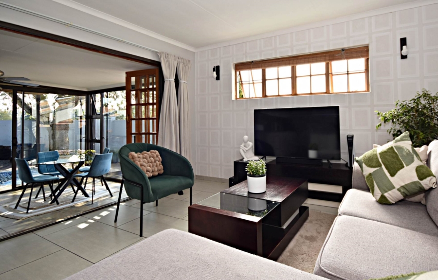 3 Bedroom Property for Sale in Bromhof Gauteng