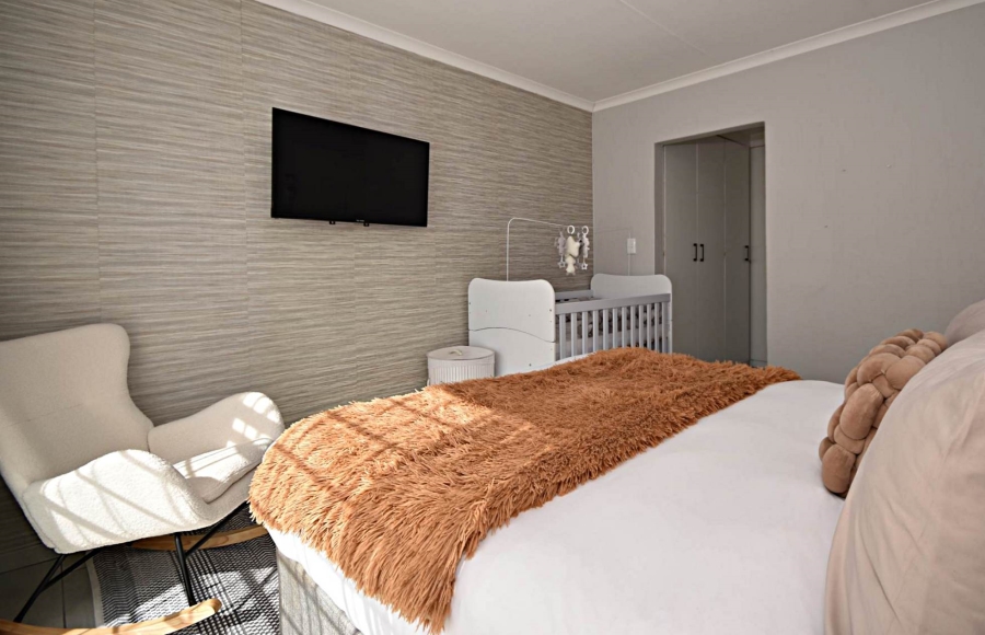 3 Bedroom Property for Sale in Bromhof Gauteng