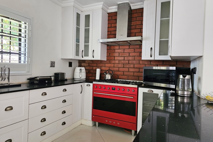 3 Bedroom Property for Sale in Eldoraigne Gauteng