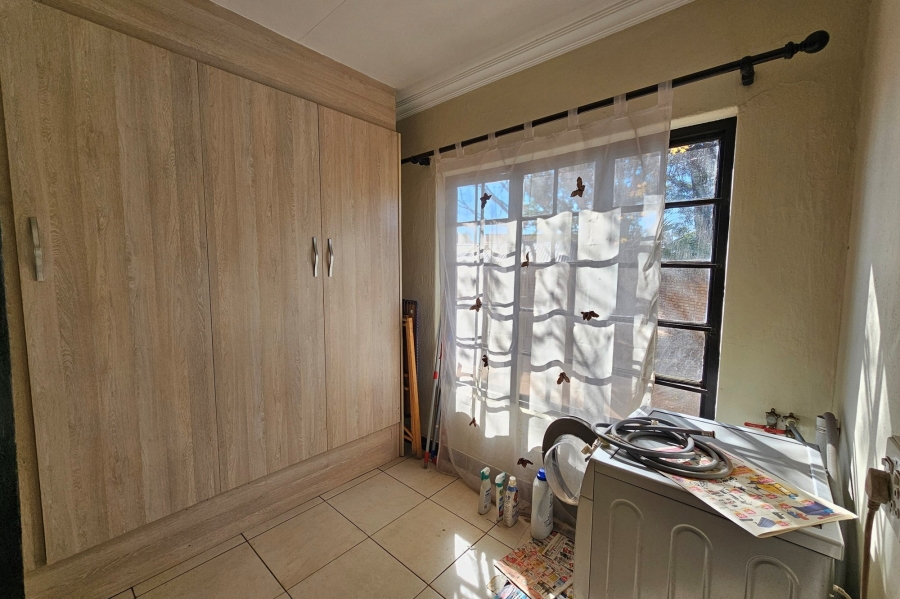 3 Bedroom Property for Sale in Eldoraigne Gauteng