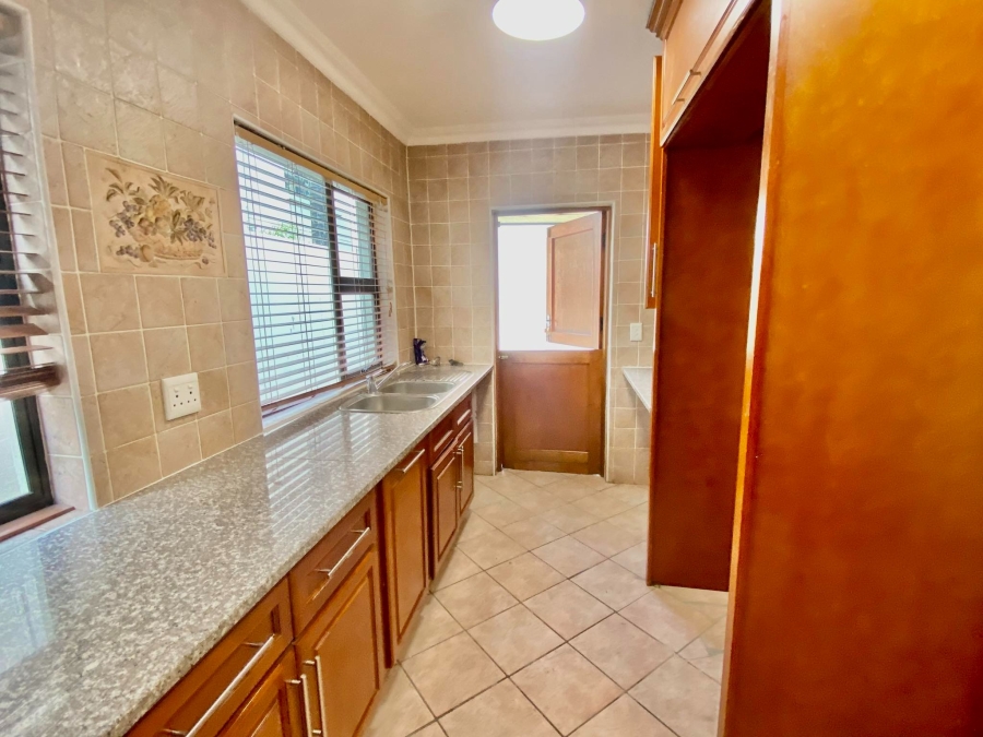 To Let 4 Bedroom Property for Rent in Morningside Gauteng