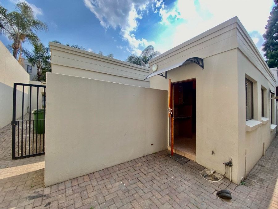 To Let 4 Bedroom Property for Rent in Morningside Gauteng