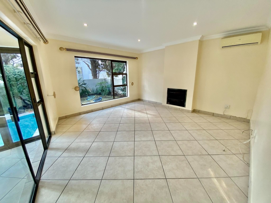 To Let 4 Bedroom Property for Rent in Morningside Gauteng