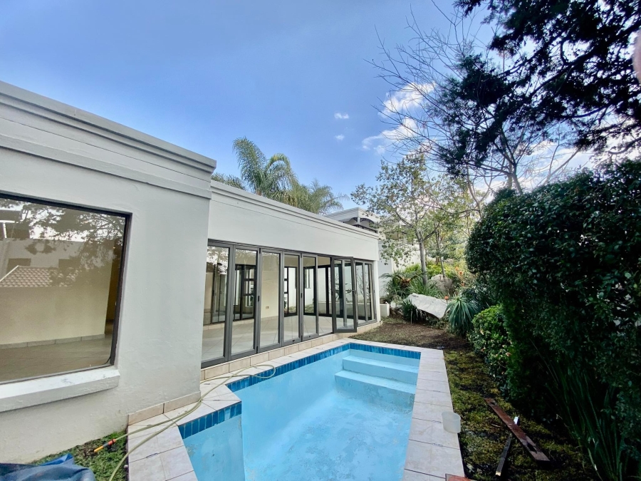 To Let 4 Bedroom Property for Rent in Morningside Gauteng
