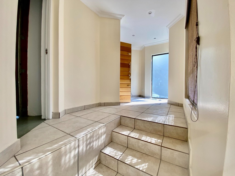 To Let 4 Bedroom Property for Rent in Morningside Gauteng