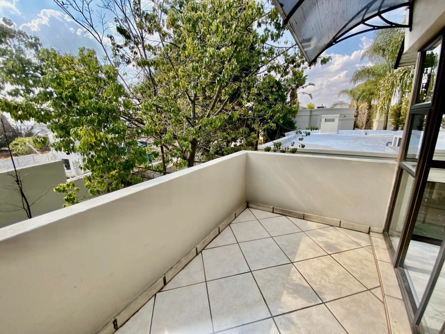To Let 4 Bedroom Property for Rent in Morningside Gauteng