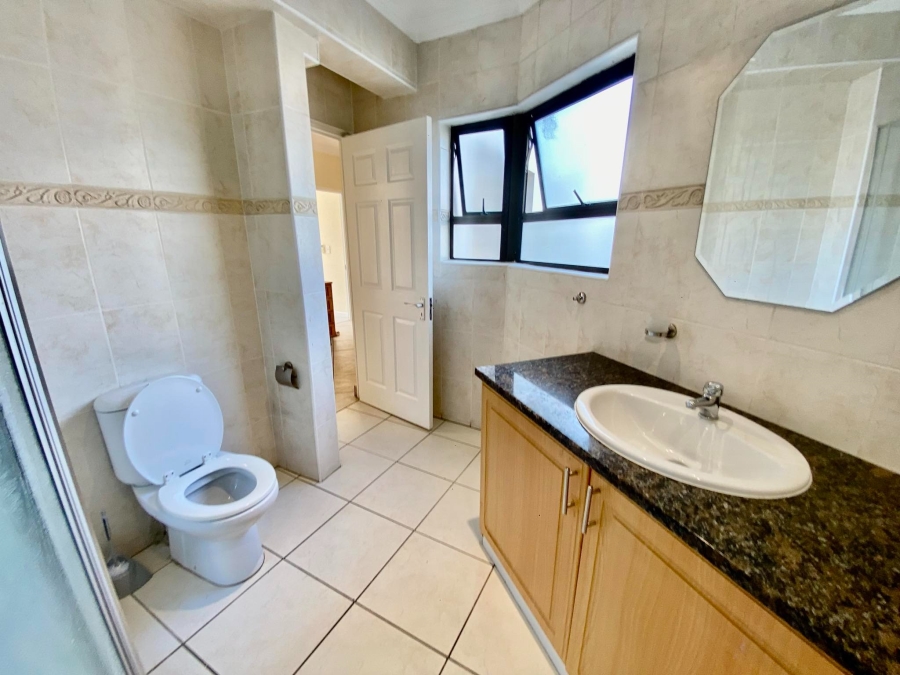 To Let 4 Bedroom Property for Rent in Morningside Gauteng