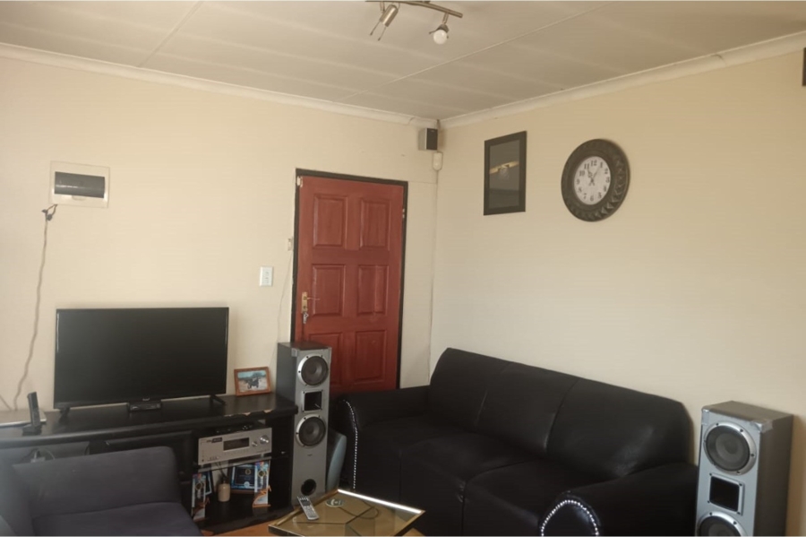 2 Bedroom Property for Sale in Cosmo City Gauteng
