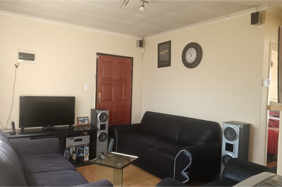 2 Bedroom Property for Sale in Cosmo City Gauteng