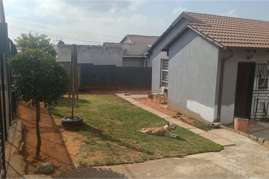 2 Bedroom Property for Sale in Cosmo City Gauteng