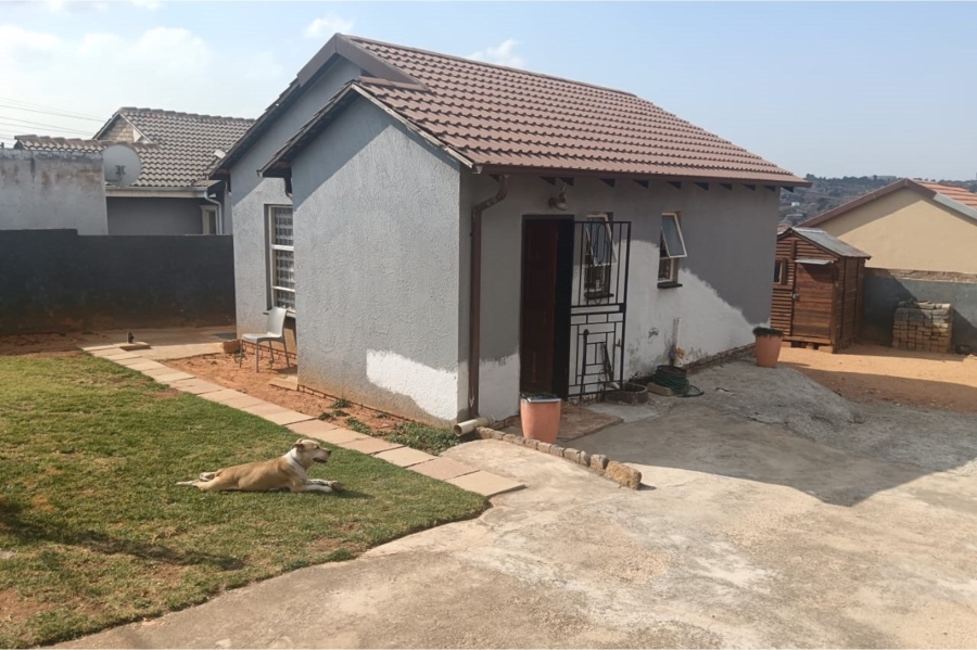 2 Bedroom Property for Sale in Cosmo City Gauteng