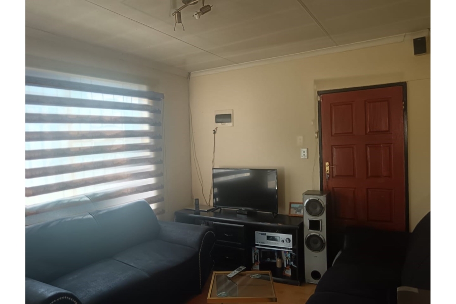 2 Bedroom Property for Sale in Cosmo City Gauteng