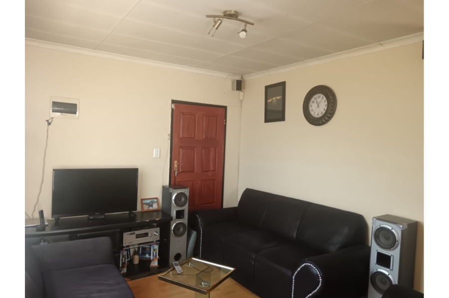 2 Bedroom Property for Sale in Cosmo City Gauteng