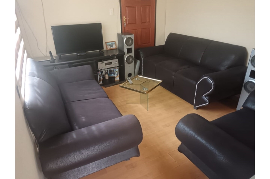 2 Bedroom Property for Sale in Cosmo City Gauteng