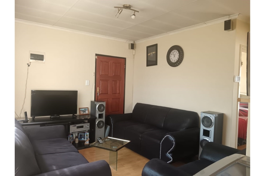 2 Bedroom Property for Sale in Cosmo City Gauteng