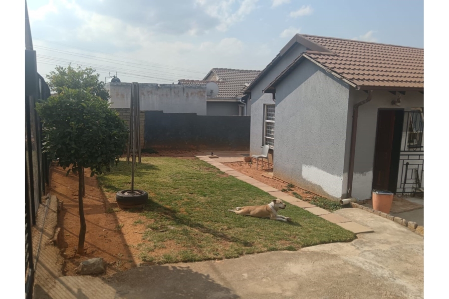 2 Bedroom Property for Sale in Cosmo City Gauteng