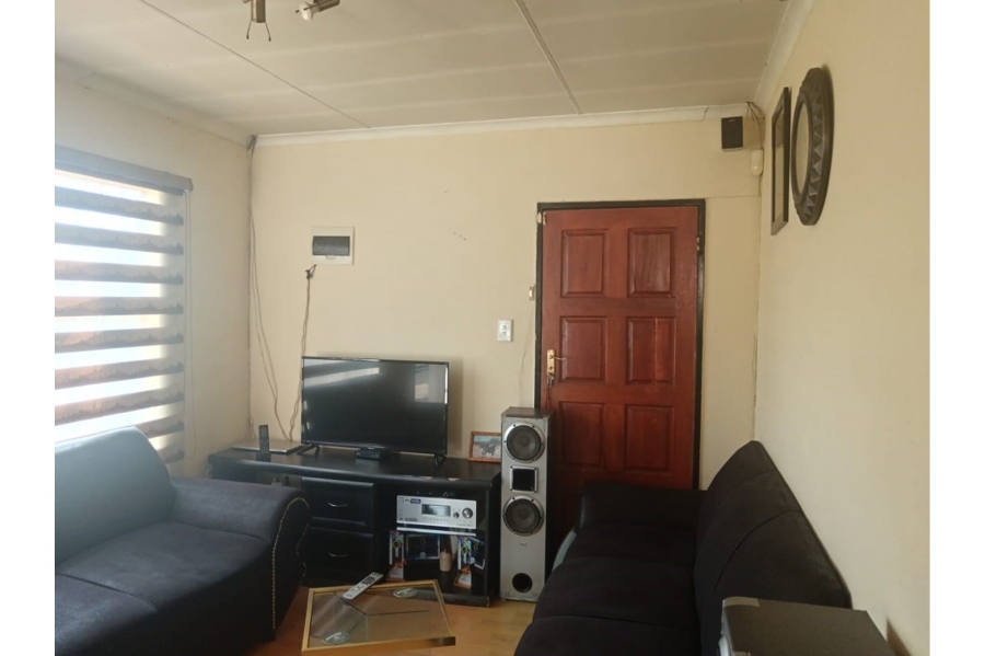 2 Bedroom Property for Sale in Cosmo City Gauteng
