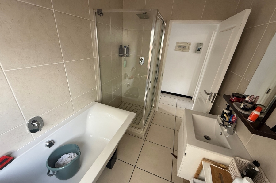 2 Bedroom Property for Sale in Fourways Gauteng