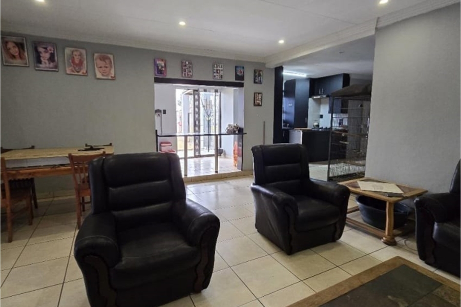 3 Bedroom Property for Sale in Rothdene Gauteng