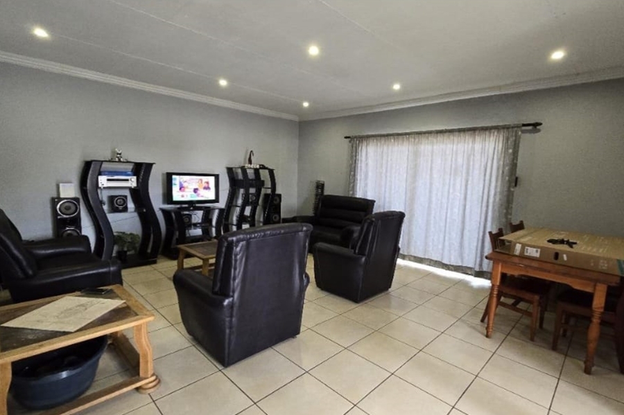 3 Bedroom Property for Sale in Rothdene Gauteng