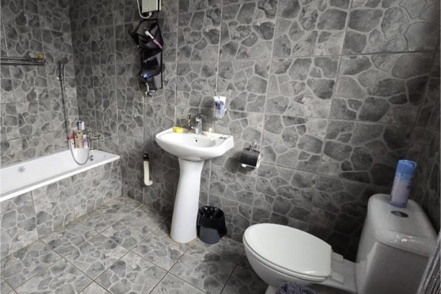 3 Bedroom Property for Sale in Rothdene Gauteng