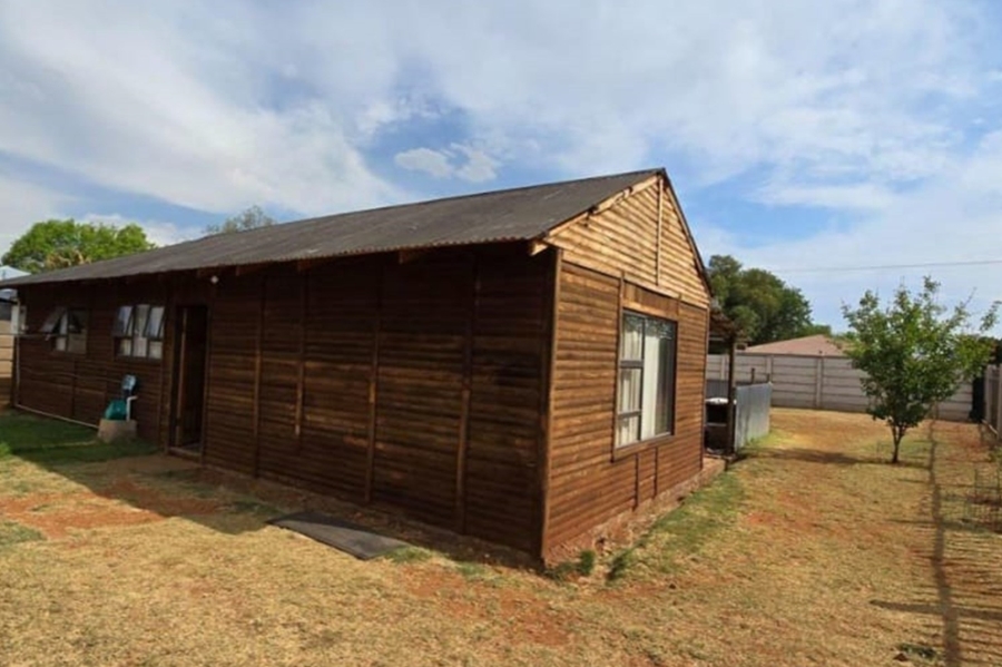 3 Bedroom Property for Sale in Rothdene Gauteng