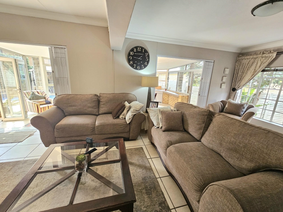 4 Bedroom Property for Sale in Hennopspark Gauteng