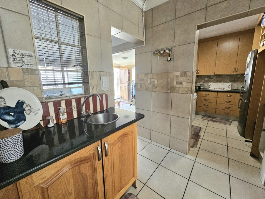 4 Bedroom Property for Sale in Hennopspark Gauteng