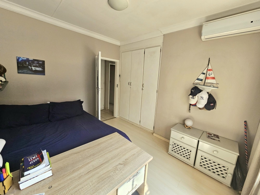 4 Bedroom Property for Sale in Hennopspark Gauteng