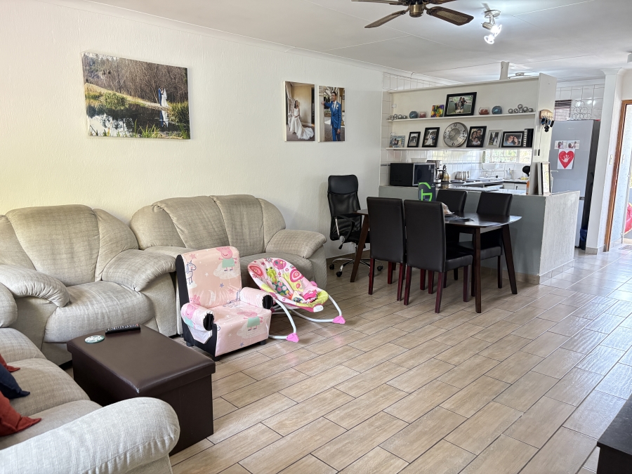 2 Bedroom Property for Sale in Northwold Gauteng